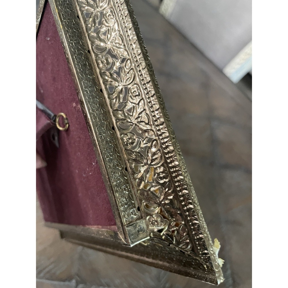 Vtg Ornate Gold White Tone Filigree Flower Embellished Picture Photo Frame  5x7 - Picture 11 of 12
